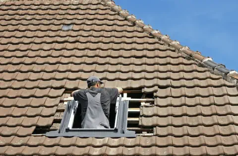 Pose de velux - Nogent-le-Phaye